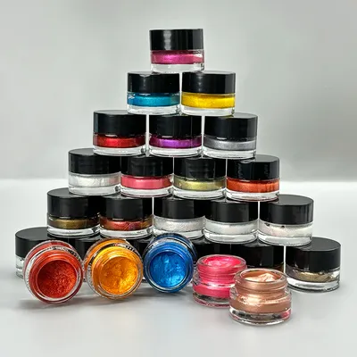 Single Color Glitter Eyeshadow — OEM product photo
